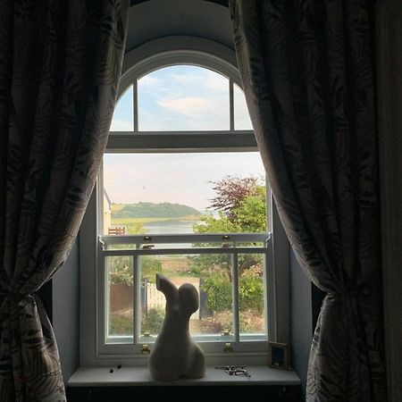 Dylan Thomas Sea View Bed and Breakfast Laugharne Buitenkant foto