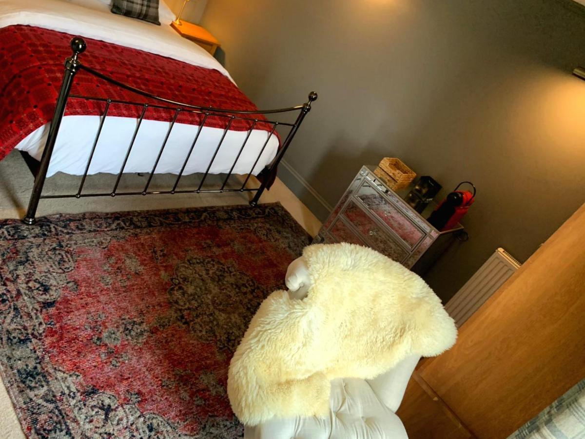 Dylan Thomas Sea View Bed and Breakfast Laugharne Buitenkant foto
