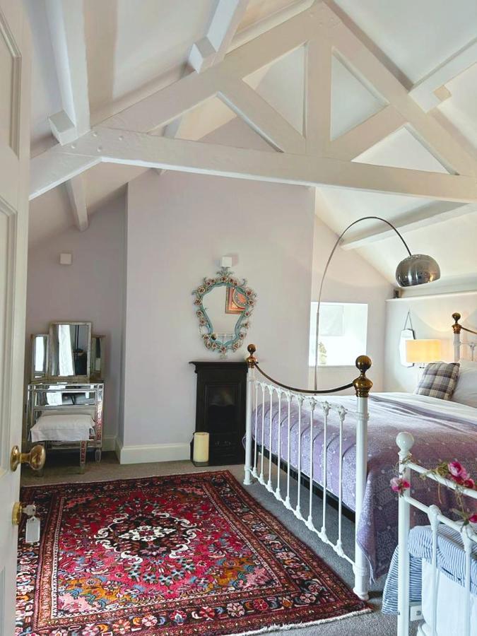 Dylan Thomas Sea View Bed and Breakfast Laugharne Buitenkant foto
